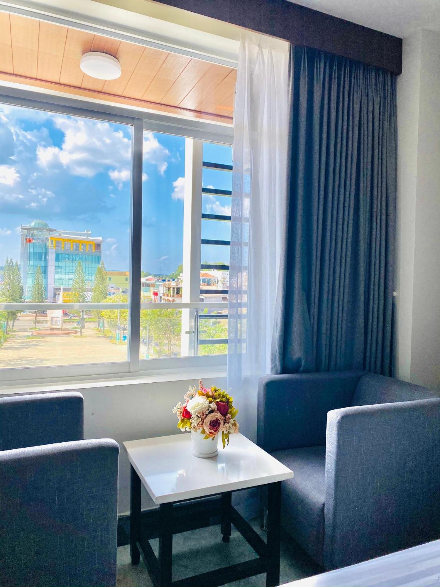 Quốc Thanh Hotel Long Khanh Ngoại thất bức ảnh